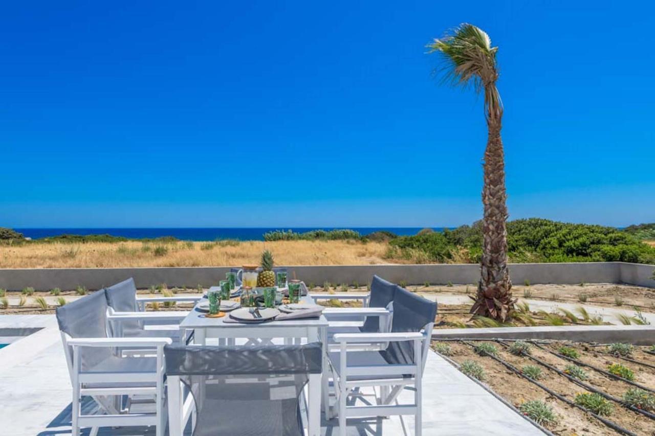 Seashore Beachfront Villa لاخنيا المظهر الخارجي الصورة