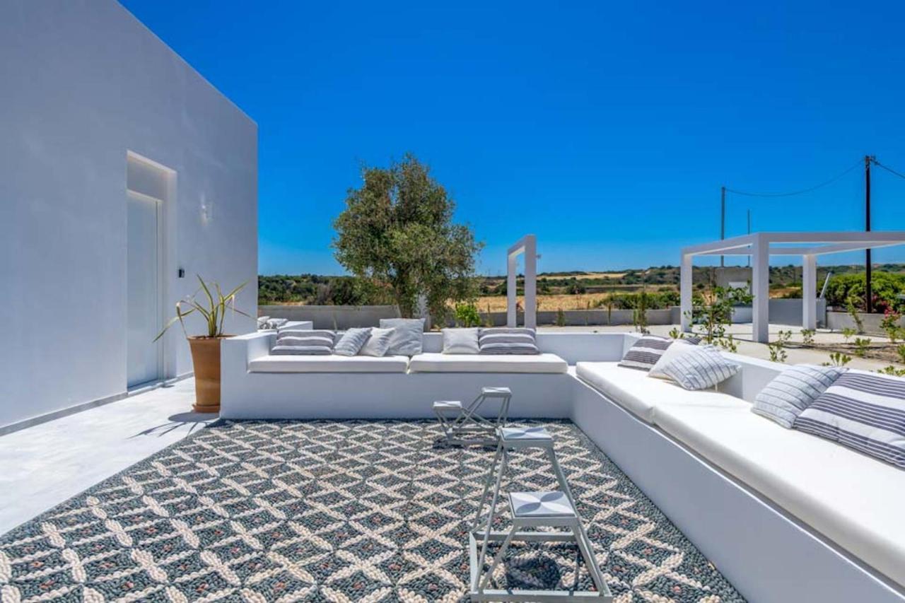 Seashore Beachfront Villa لاخنيا المظهر الخارجي الصورة